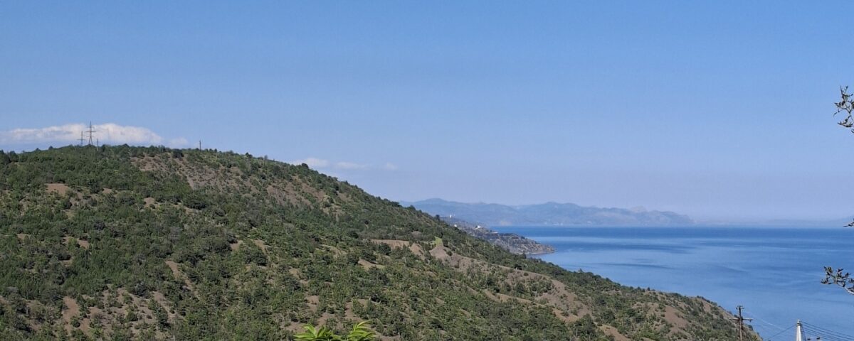 5 причин купить участок в Алуште